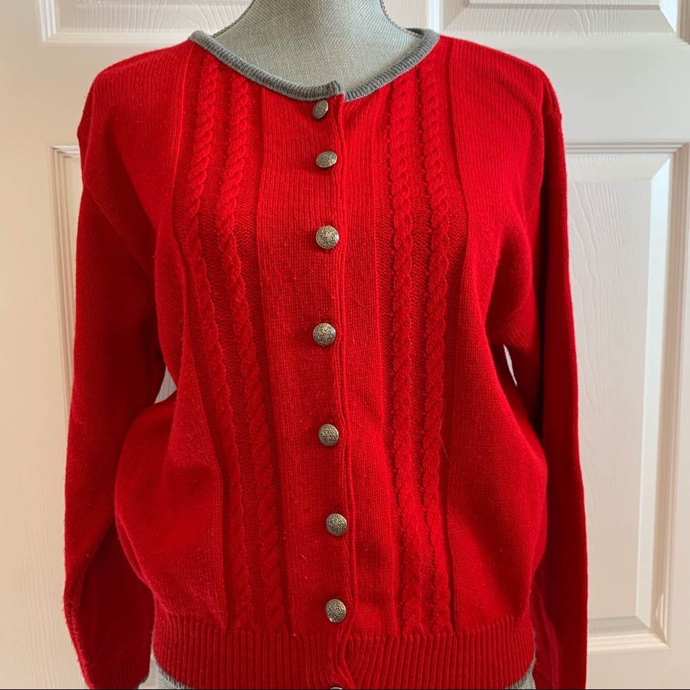 WILLOW RIDGE vintage red size L cardigan button down sweater with unique buttons